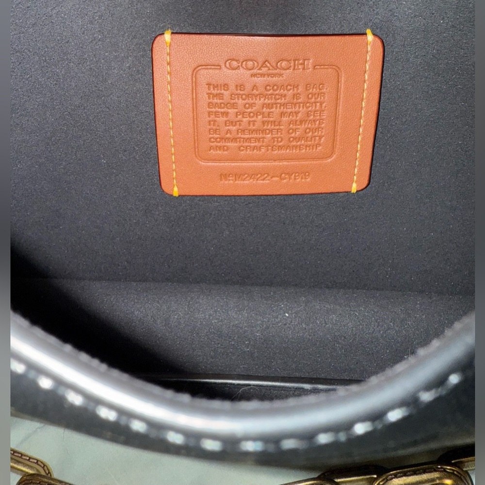 Coach Chain Tabby Black/Brass - Picture 6 of 8